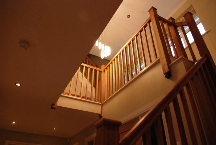 Oak staircase and galleried landing