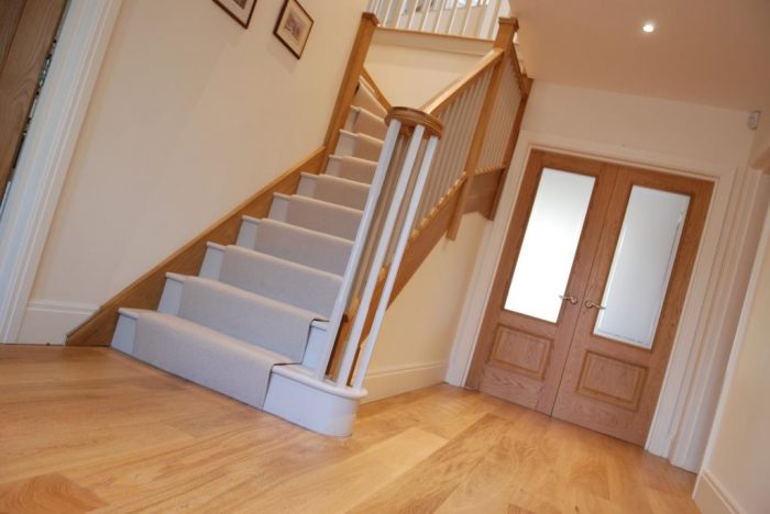 Part oak/part painted staircase