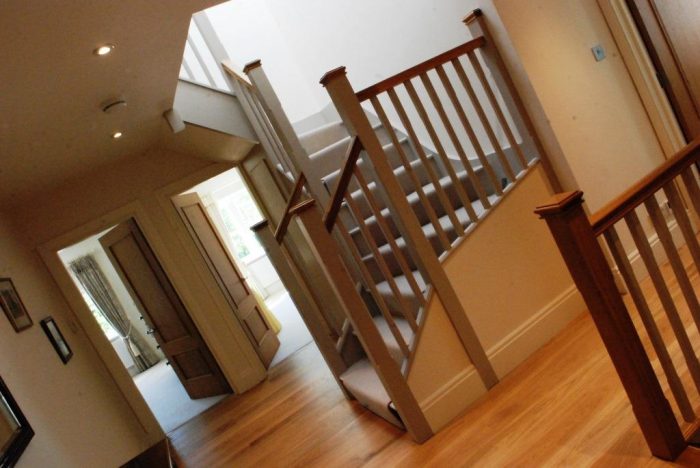 Part oak/part painted staircase